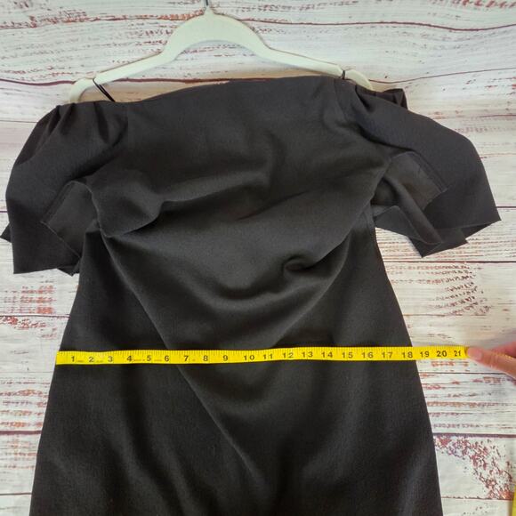 Trina Turk Zeal Off the Shoulder Cape Dress Size 6 Black Crepe Glam Lux Event - Picture 13 of 16